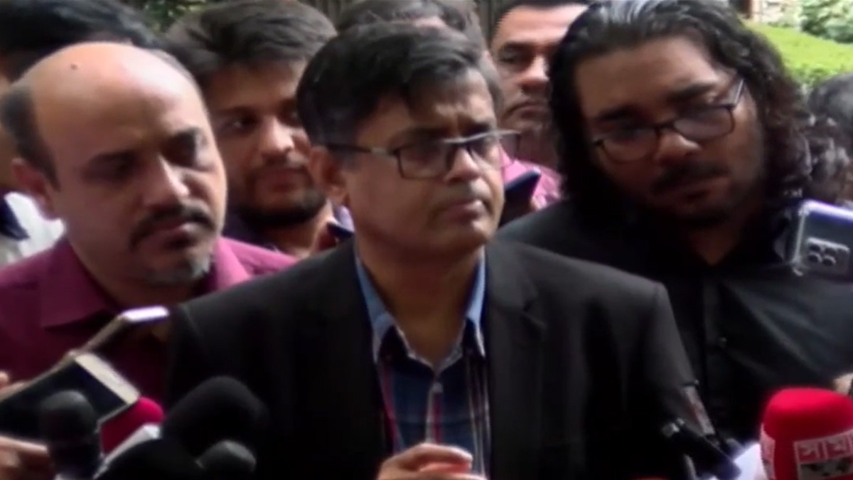 রাষ্ট্রপতির অপসারণ ইস্যুতে এখনও সিদ্ধান্ত নেয়নি সরকার: শফিকুল আলম