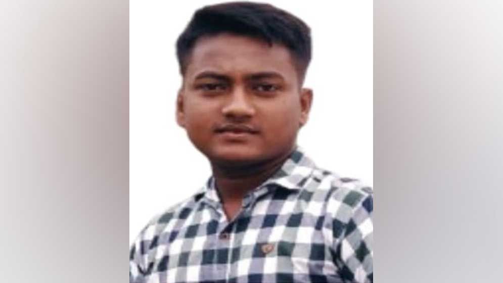 আহতদের উদ্ধার করতে গিয়ে শহিদ হন মিনহাজ