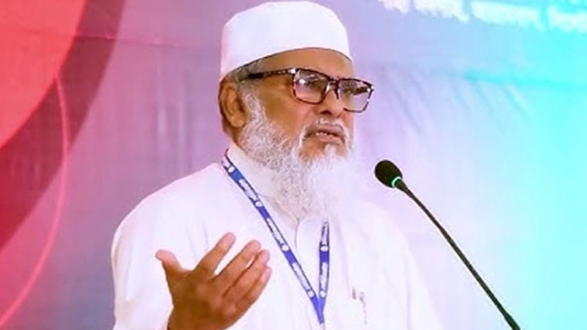 সরকারি টাকায় ফ্রি হজ বন্ধে উদ্যোগ নেয়া হয়েছে: ধর্ম উপদেষ্টা