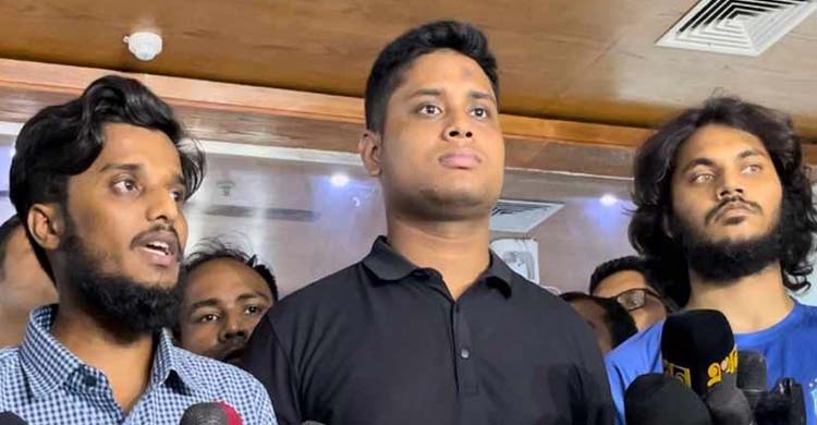 ভোটার হওয়ার বয়স ১৫ বছর করে দেওয়া উচিত : হাসনাত আব্দুল্লাহ