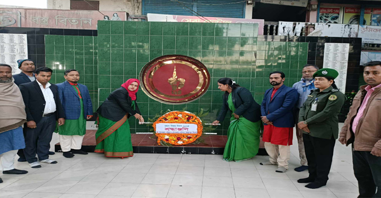 জৈন্তাপুরে বিজয় দিবসে শহীদ স্মৃতি বেদীতে পুষ্পস্তবক অর্পণ