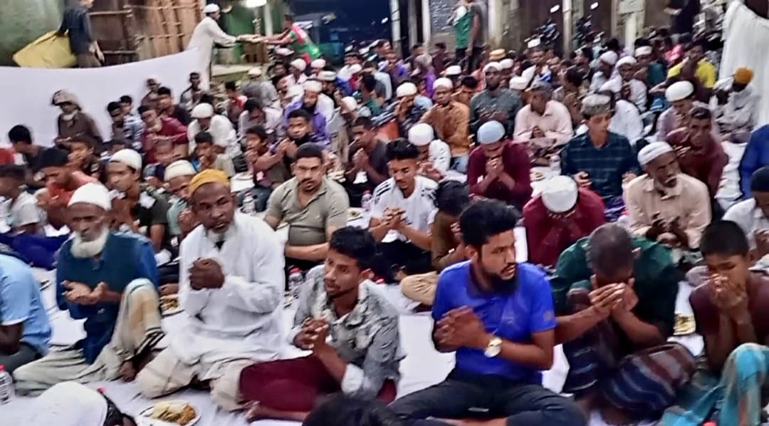 গোলাপগঞ্জে সদর ইউনিয়নে খালেদা জিয়ার রোগমুক্তি কামনায় দোয়া ও ইফতার মাহফিল