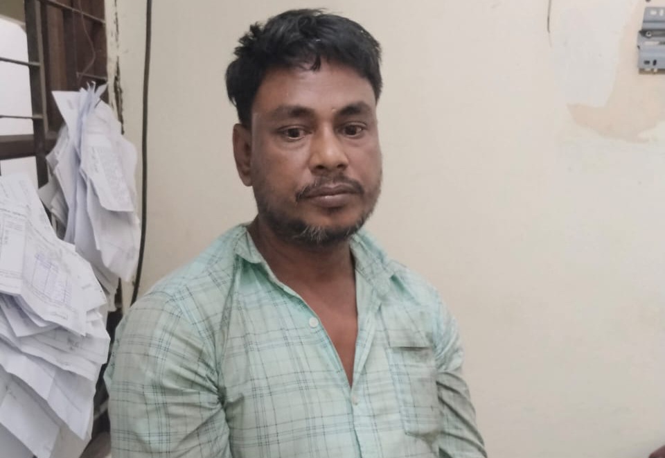 গোলাপগঞ্জে চোরাই ৪টি সিএনজিসহ চোর চক্রের মুলহোতা আটক