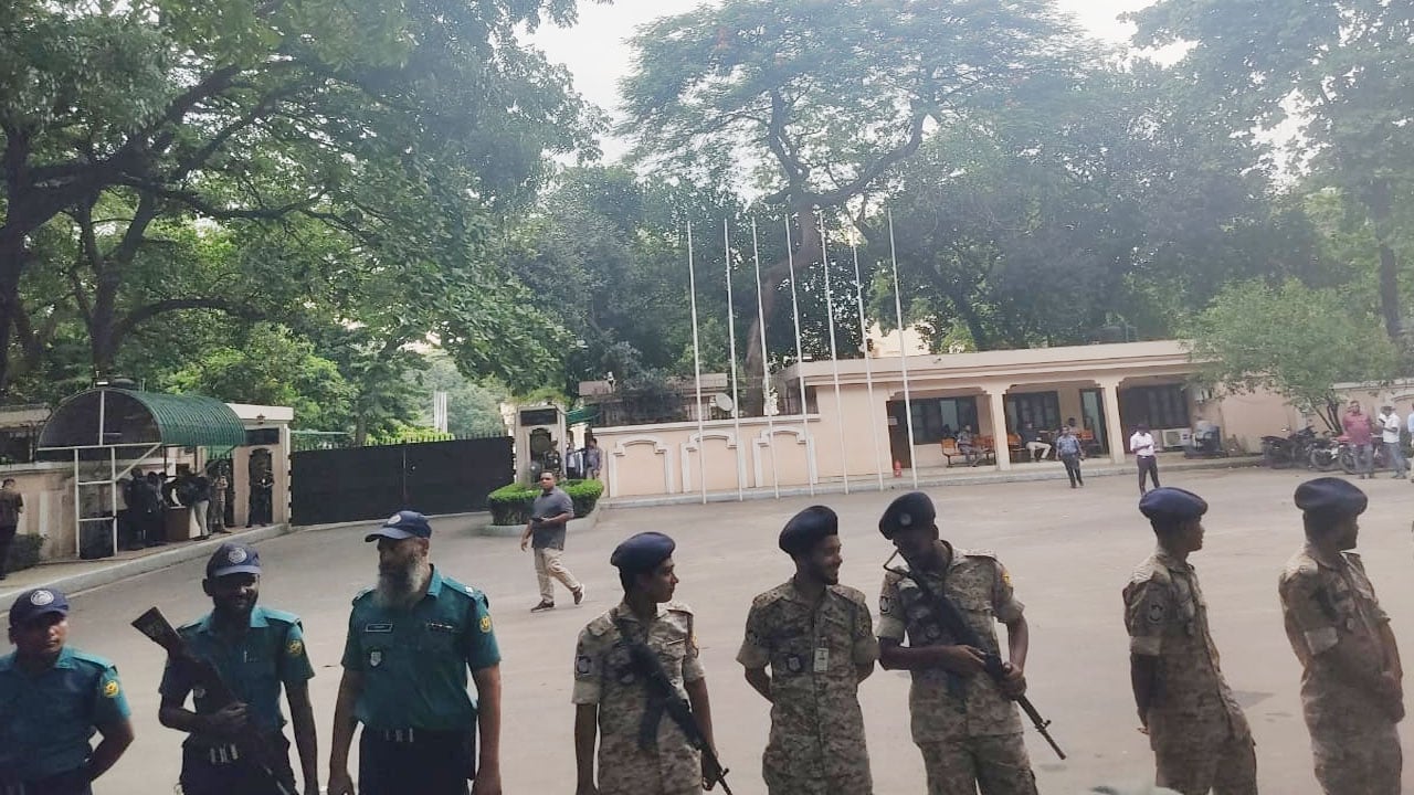 প্রধান উপদেষ্টার সঙ্গে বৈঠক : যমুনায় বিভিন্ন দলের নেতারা
