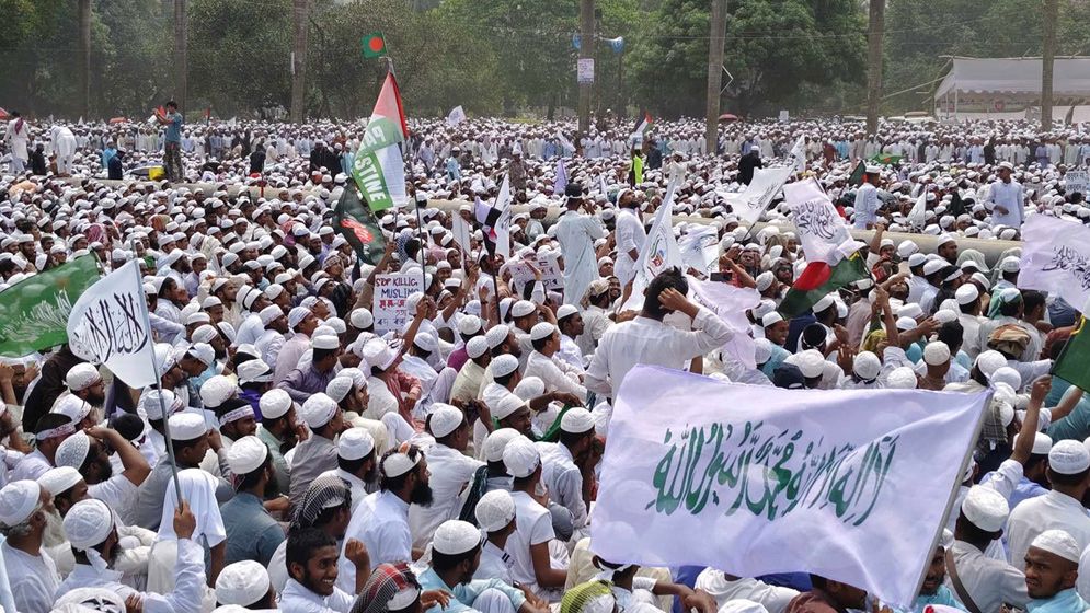 কেমন বাংলাদেশ গড়তে চায়, মহাসমাবেশ থেকে জানাল হেফাজত