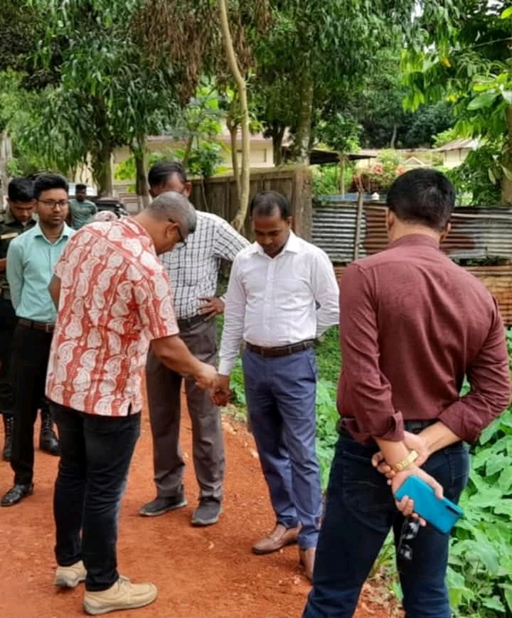 কমলগঞ্জে মুন্সীবাজার টু রামেশ্বরপুর সড়ক সংস্কার কাজে অনিয়মের অভিযোগ