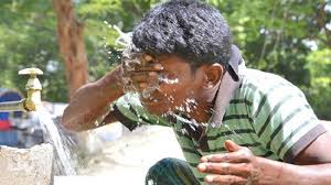 তীব্র গরমে নাভিশ্বাস, ভারী বর্ষণের আভাস