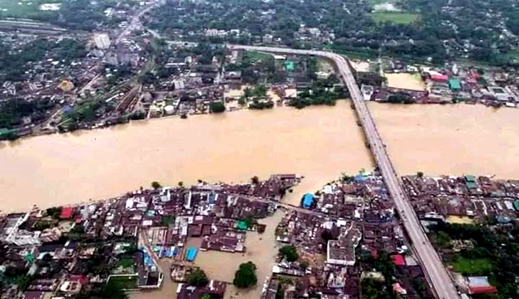 সিলেটসহ ১১ জেলায় বন্যার শ*ঙ্কা, স*তর্কতা জারি