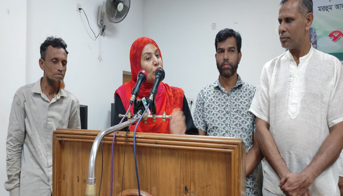 লক্ষণাবন্দ ইউনিয়ন বিএনপির সাথে এমপি প্রার্থী সাবিনা খাঁনের মতবিনিময় সভা