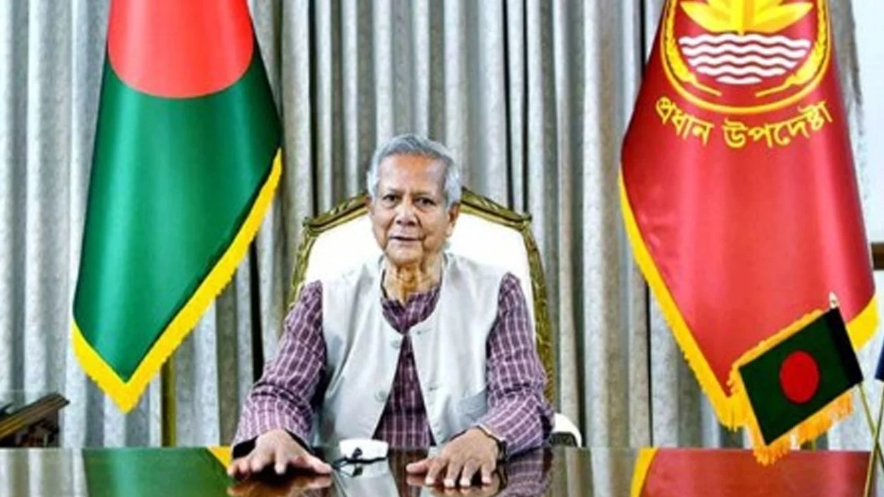 আমরা একটা যুদ্ধাবস্থায় আছি, আমাদের একতাবদ্ধ থাকতে হবে: প্রধান উপদেষ্টা