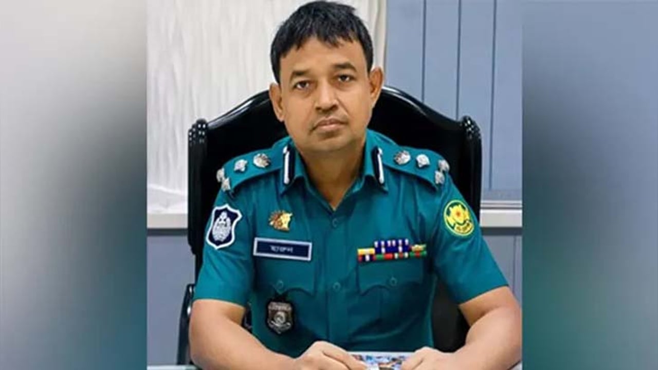 যেভাবে দেশ ছেড়ে পালান হারুন