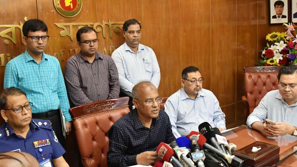 চিরুনি অভিযানের ঘোষণা স্বরাষ্ট্র উপদেষ্টার