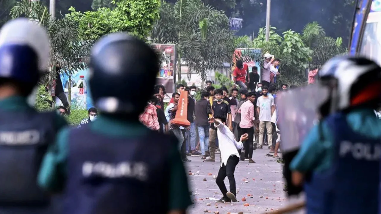 ‘তাদের যেখানেই পাবে, গুলি করবে’, ফোনালাপে শেখ হাসিনা