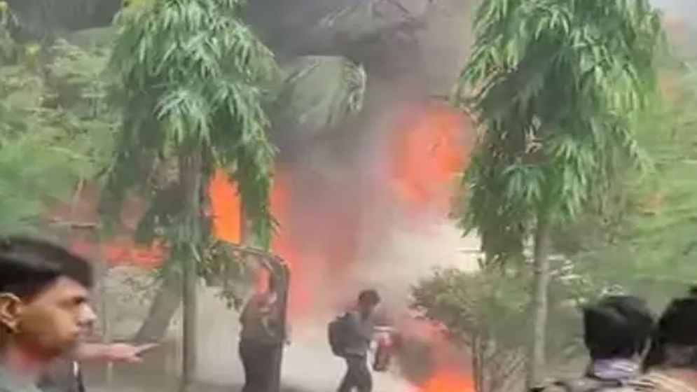বিমান বিধ্বস্তের সময় ক্লাস চলছিল জুনিয়র শিক্ষার্থীদের