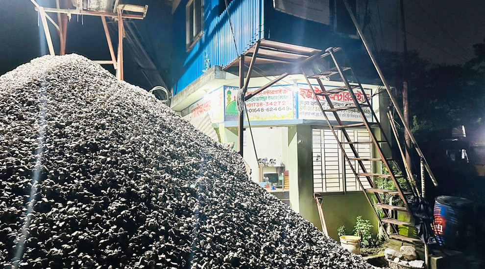 সিলেটের সাদা পাথর উদ্ধার নারায়ণগঞ্জে