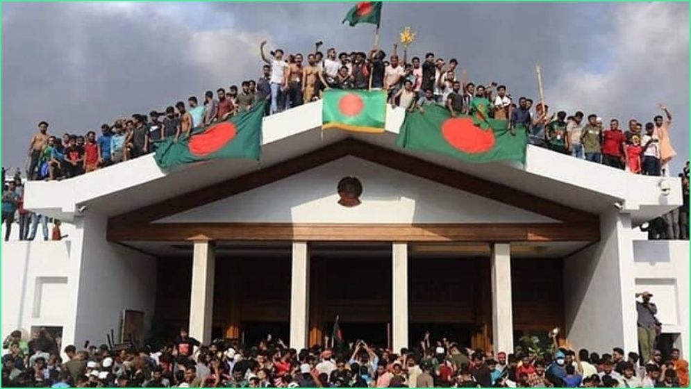 ৫ আগস্ট সরকারি ছুটি: বন্ধ থাকবে ব্যাংকসহ যেসব প্রতিষ্ঠান