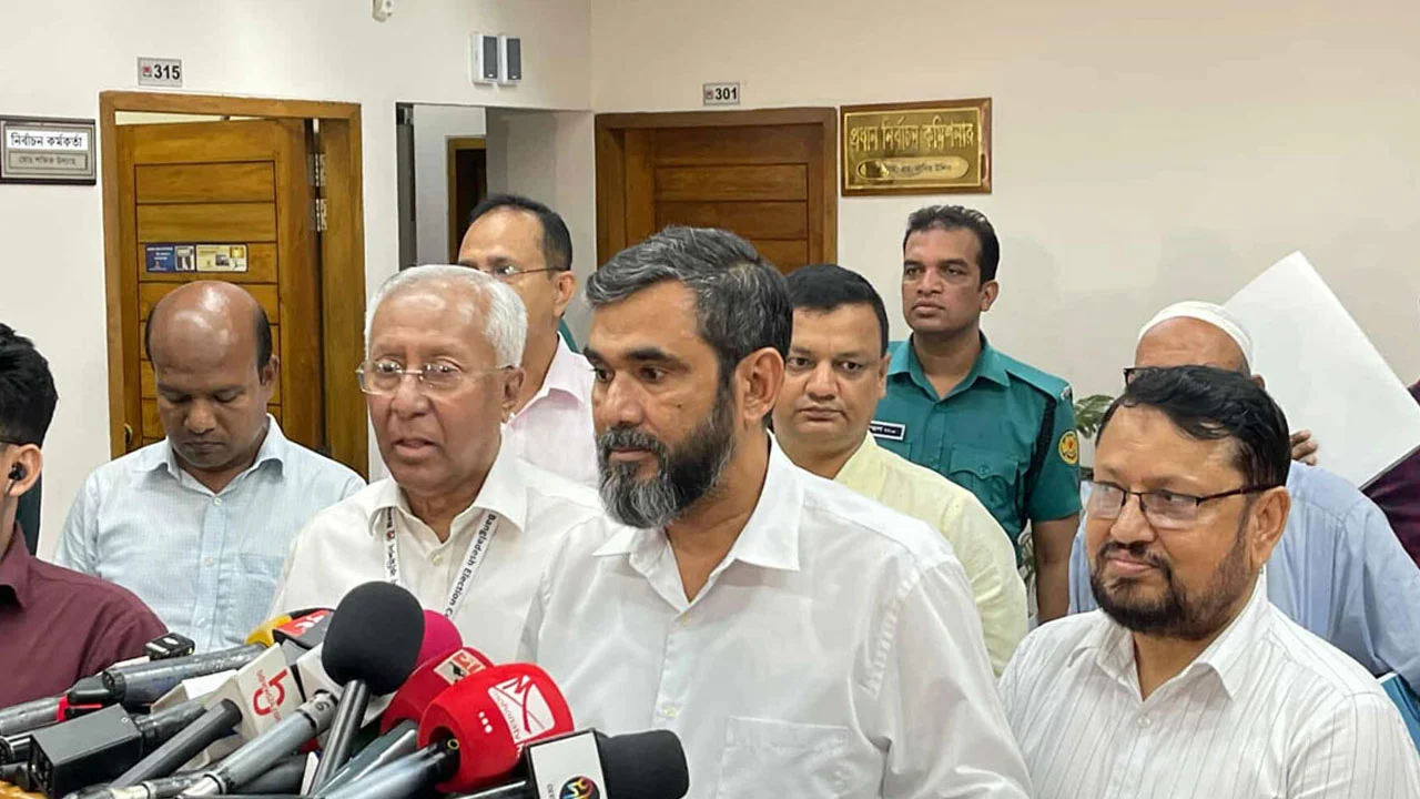 ডিসেম্বরের প্রথমার্ধে ত্রয়োদশ জাতীয় সংসদ নির্বাচনের তফসিল