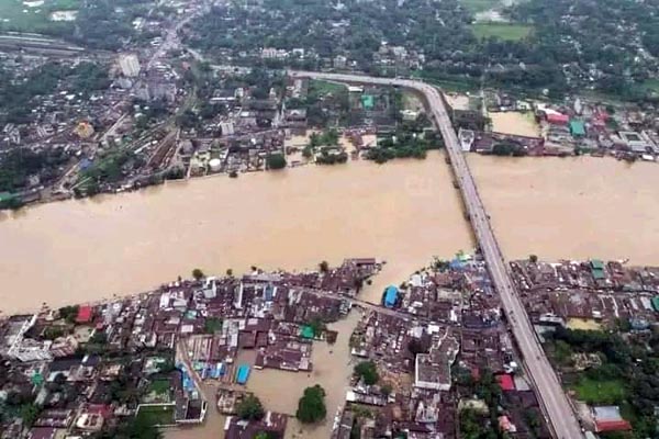 বাড়ছে নদীর পানি, সিলেটে বন্যার আভাস