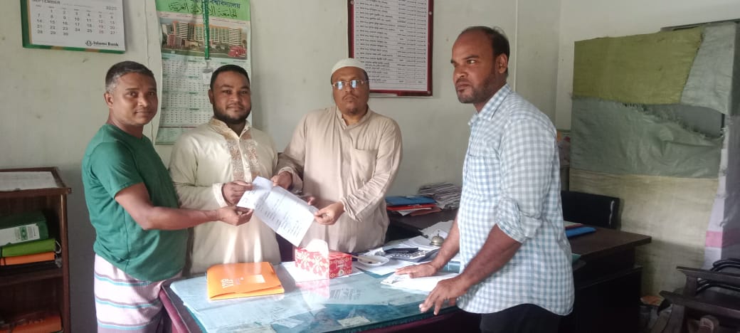 ফুলবাড়ি আজিরিয়া ফাজিল ডিগ্রি মাদ্রাসার গভর্নিং বডি নির্বাচনে প্রার্থী আবুল কালামের মনোনয়ন দাখিল