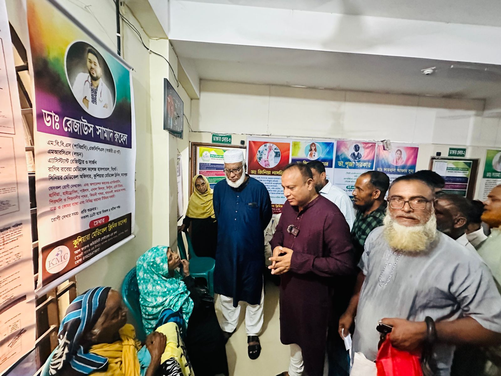 এড. এমরান আহমদ চৌধুরীর সহযোগিতায় গোলাপগঞ্জে চোখের ছানি অপারেশন