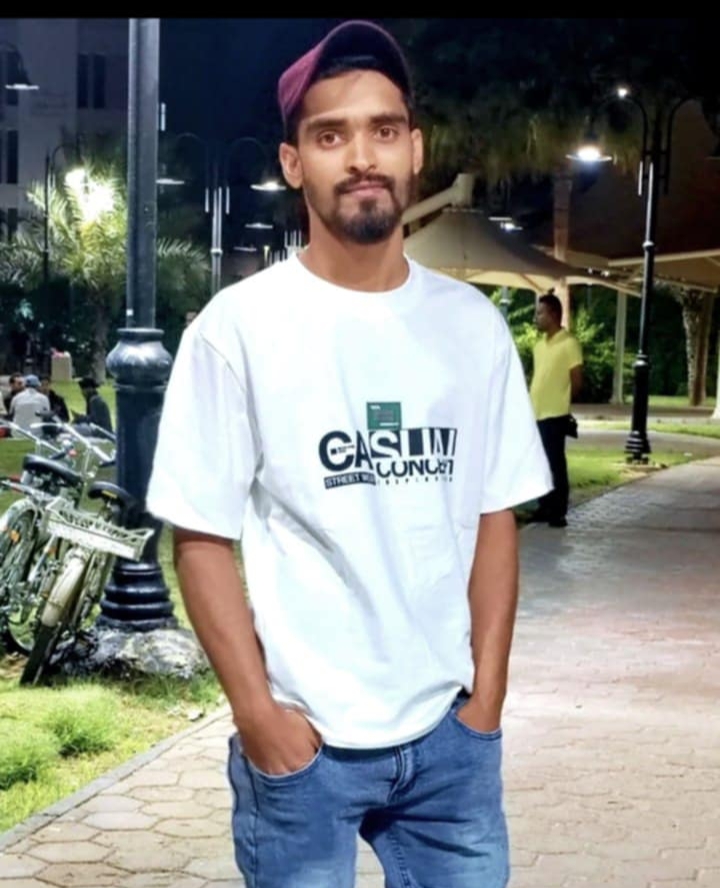 সাইবার দুনিয়ার অদৃশ্য রক্ষক: দেশের বাইরে থেকেও সেবা দিচ্ছেন মোহাম্মদ রাহিন