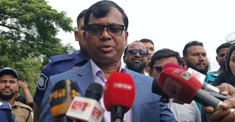রেলওয়ের সব অ বৈ ধ স্থাপনা উ’চ্ছে’দ করা হবে: ডিসি সারওয়ার