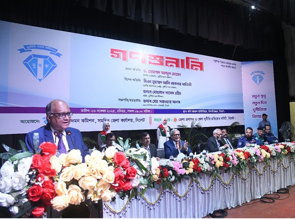 নির্বাচনী হলফনামায় বিদেশের সম্পদের হিসাবও দিতে হবে: দুদক চেয়ারম্যান