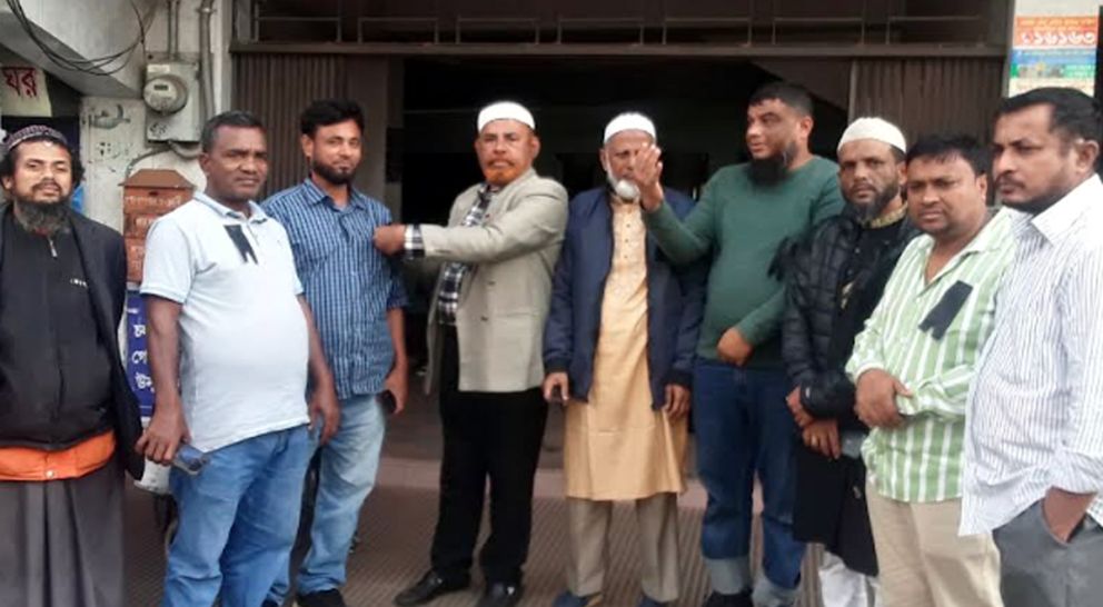 খালেদা জিয়ার মৃত্যুতে গোলাপগঞ্জে কালো ব্যাজ বিতরণ ও মাইকিং