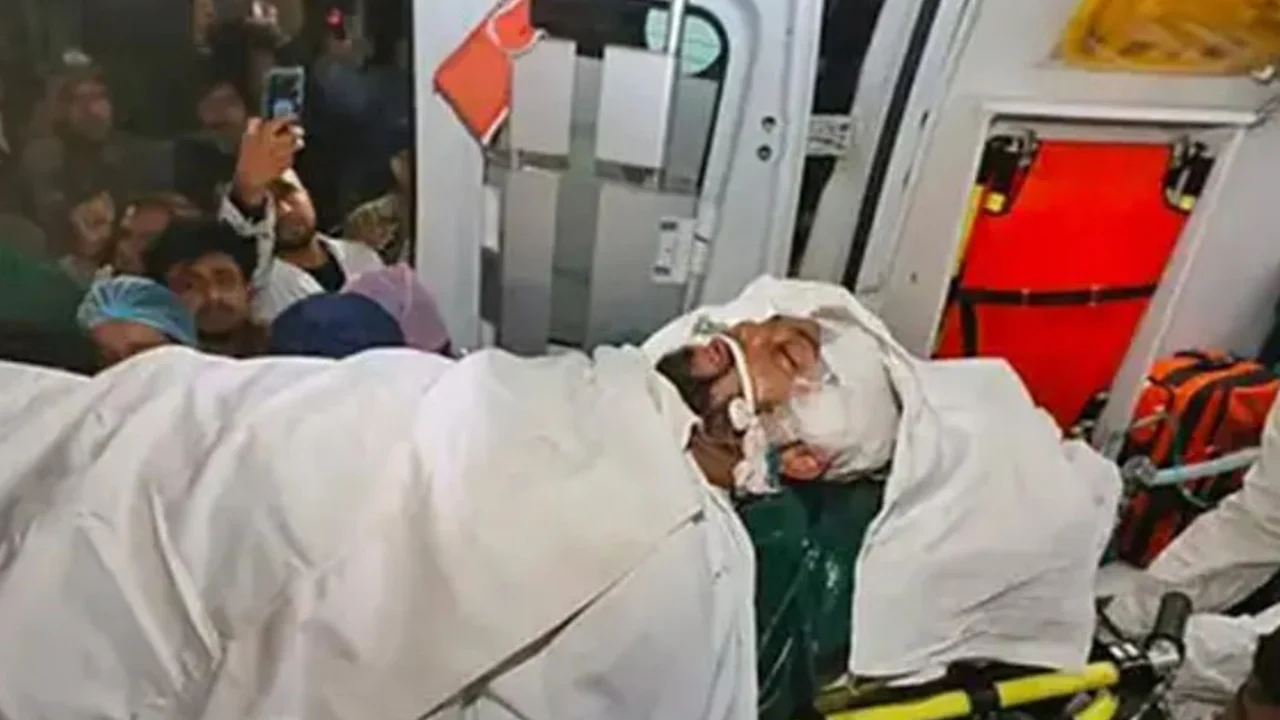 হাদির অবস্থা এখনও সংকটাপন্ন, মস্তিষ্কে অপারেশনের অপেক্ষায় ডাক্তাররা