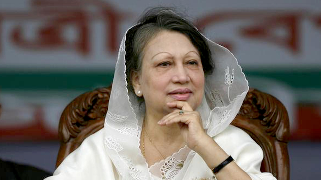 বেগম খালেদা জিয়া: গৃহিণী থেকে দেশনেত্রী এবং জাতির আত্মগৌরবের এক অনিবার্য প্রতীক