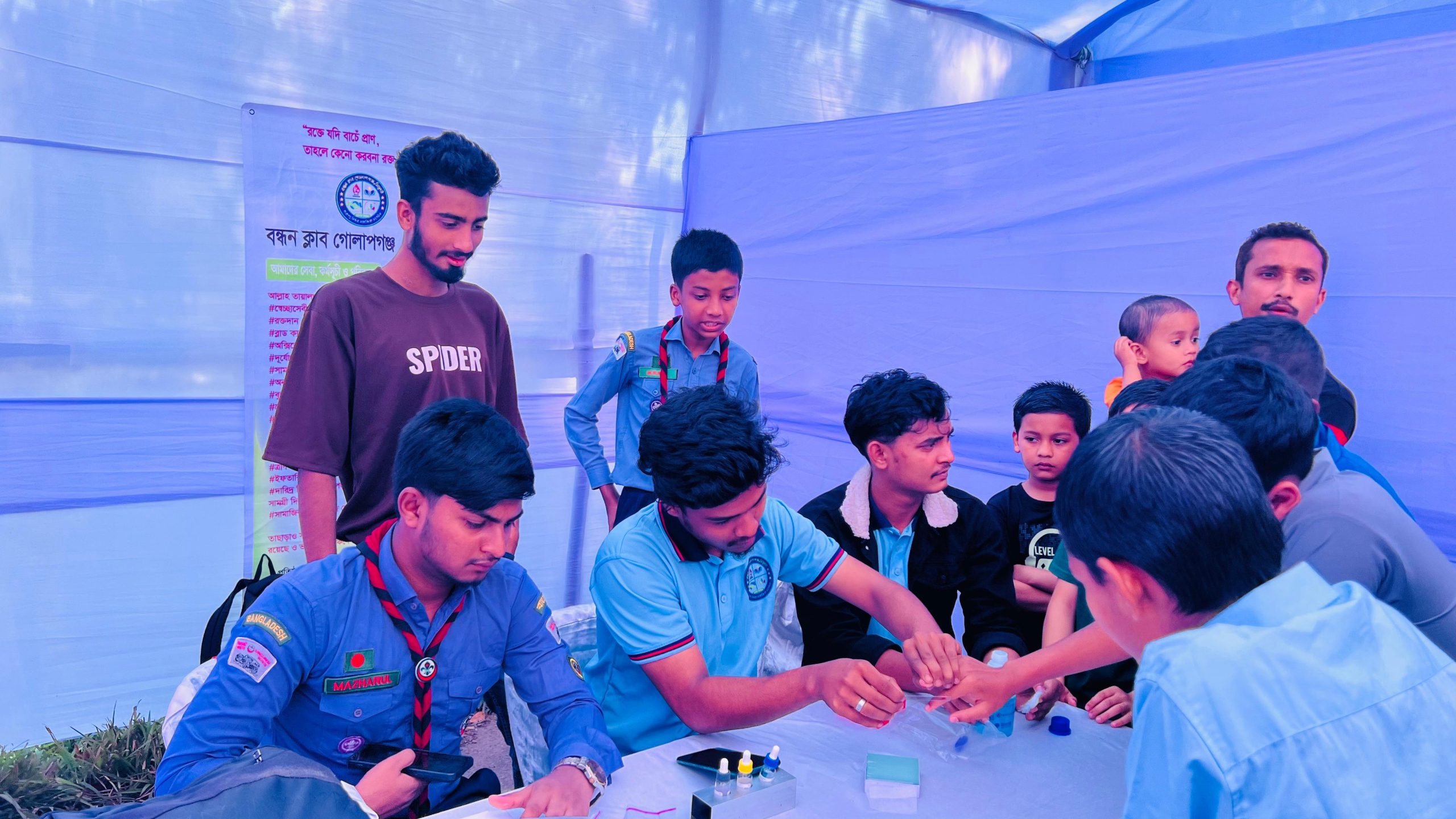 মহান বিজয় দিবস উপলক্ষে বন্ধন ক্লাবের ফ্রি রক্তের গ্রুপ নির্ণয় কর্মসূচি সম্পন্ন