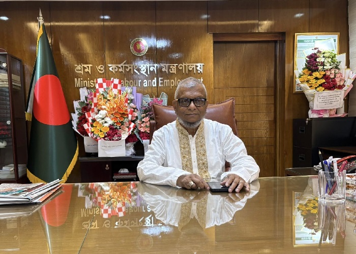 নির্বাচিত সরকার এসেছে, পরিস্থিতিও নিয়ন্ত্রণে থাকবে: আরিফুল হক