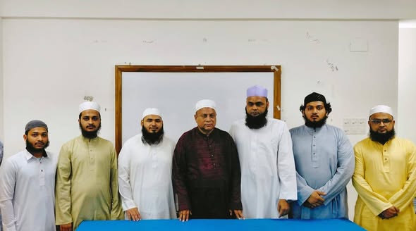 গোলাপগঞ্জে এমরান চৌধুরী এমপির সাথে জমিয়ত নের্তৃবৃন্দের ঈদ বিনিময়