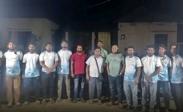 কমলগঞ্জে এমপি পুত্র মুঈদ আশিক চিশতীর উদ্যােগে জার্সি বিতরণ