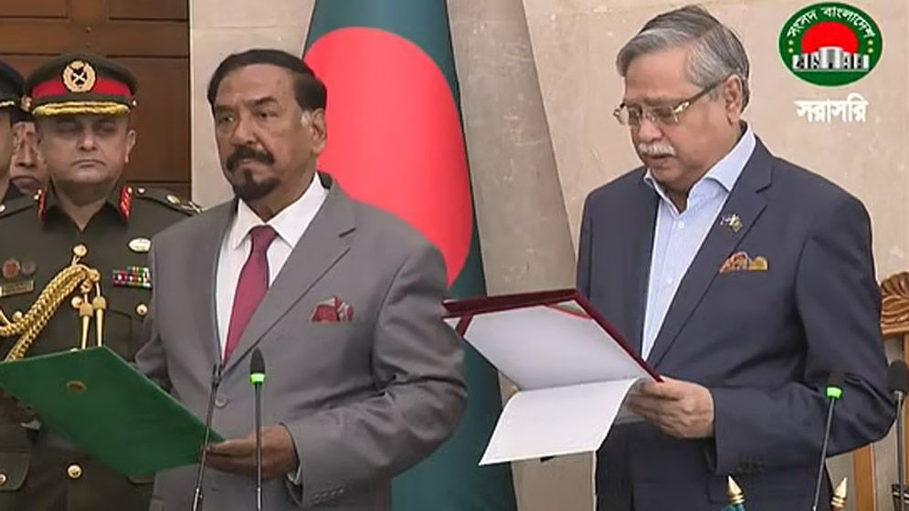 স্পিকার-ডেপুটি স্পিকারকে শপথ পড়ালেন রাষ্ট্রপতি
