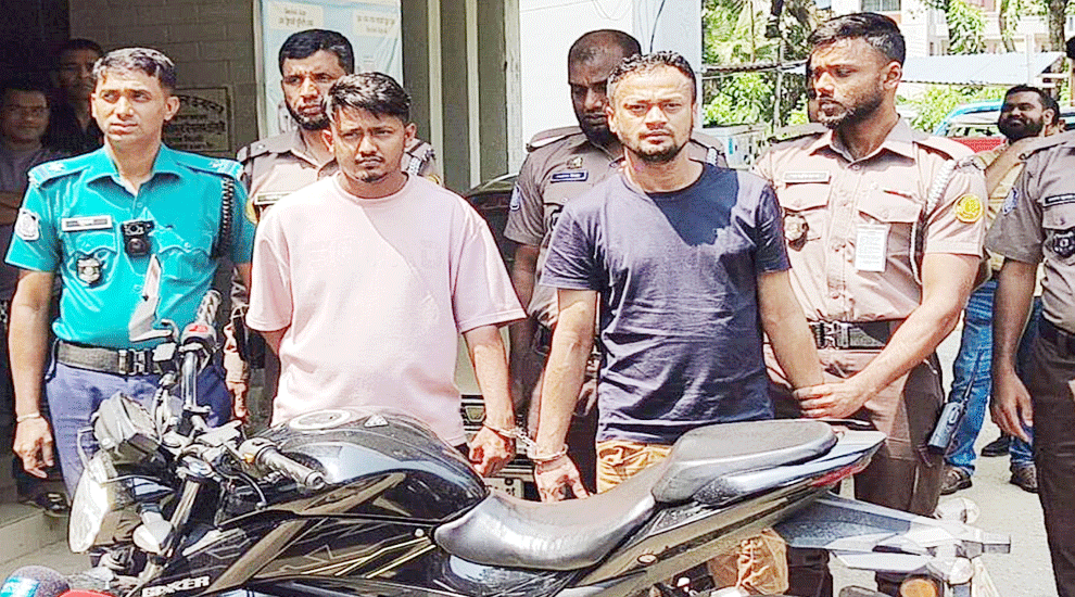 মোটরসাইকেল চোরচক্রের ‘প্রতিষ্ঠাতা সভাপতি’ গ্রেফতার!