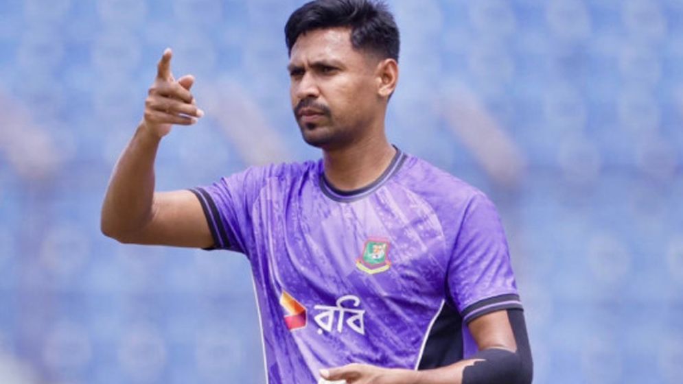 নতুন রেকর্ড গড়লেন মোস্তাফিজ