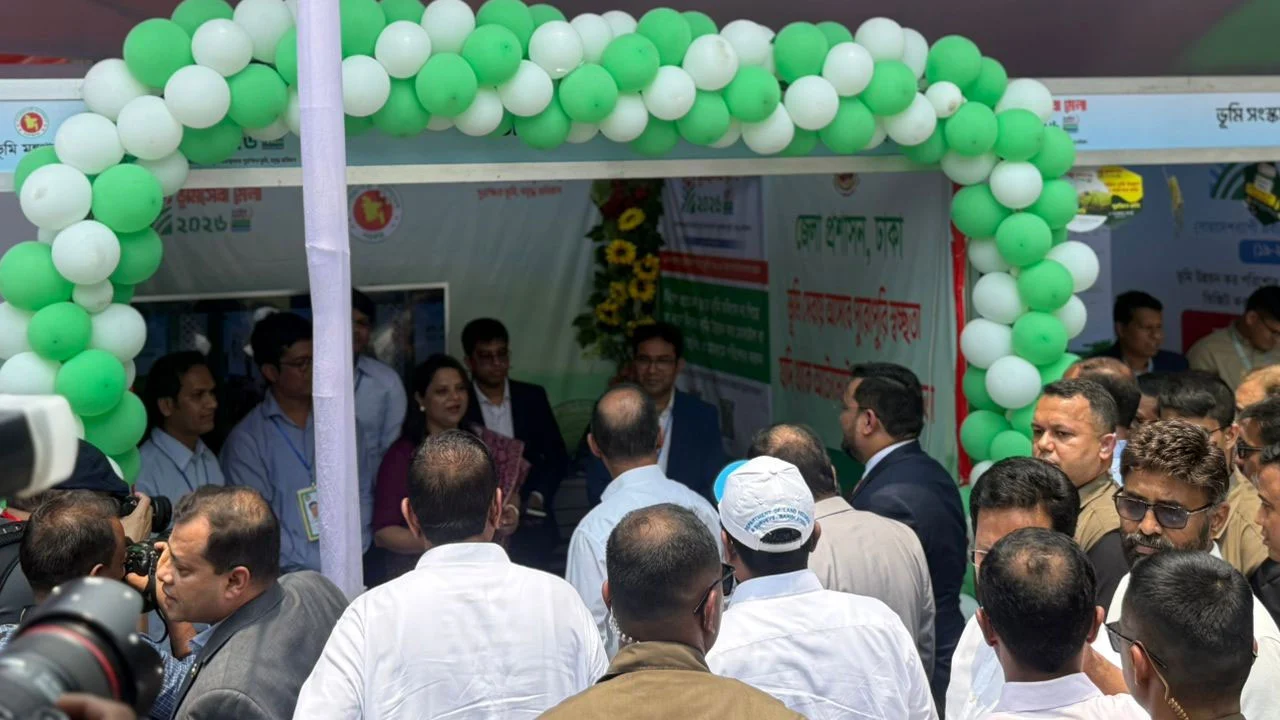 সরকারি জমি দখলকারীদের ছাড় নয়, কঠোর নির্দেশ প্রধানমন্ত্রীর