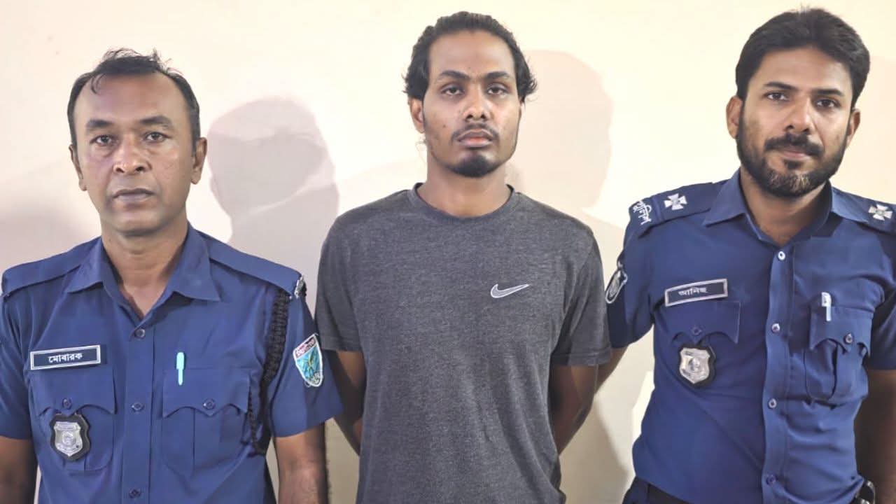 গোলাপগঞ্জে প্রকাশ্যে অস্ত্রের মহড়া: আরও একজন গ্রেপ্তার