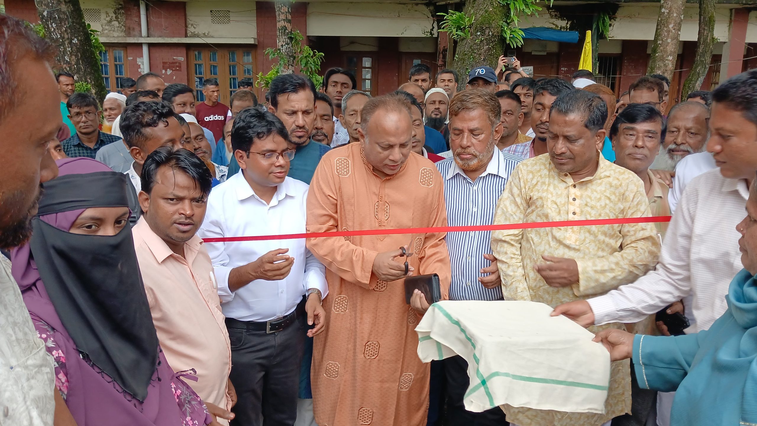 গোলাপগঞ্জে কৃষি প্রযুক্তি মেলার উদ্বোধন করলেন এমপি এমরান আহমদ চৌধুরী