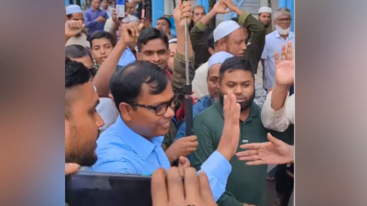 ‘সিলেটবাসীর দরকার, ডিসি সারওয়ার’