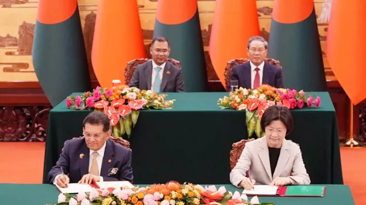চীনের সঙ্গে ১৩ সমঝোতা স্মারক সই