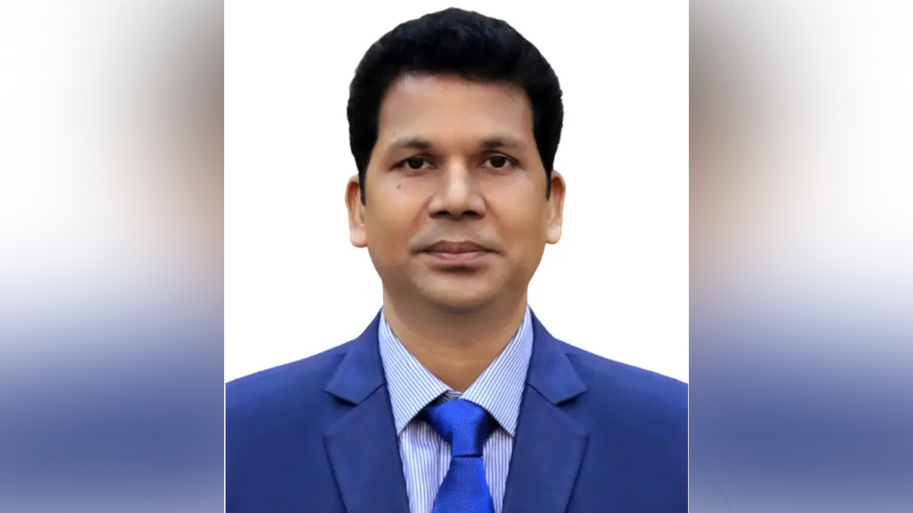 ১১ দিনেও যোগ দেননি সিলেটের নতুন ডিসি, প্রশাসনিক কাজে স্থবিরতা